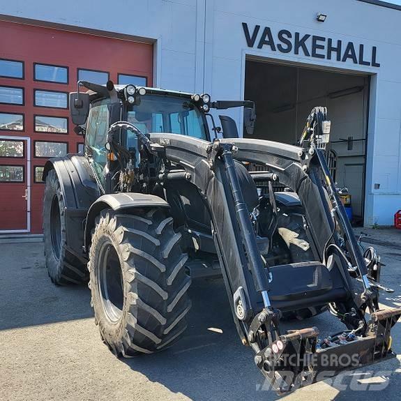 Valtra N174D Трактори