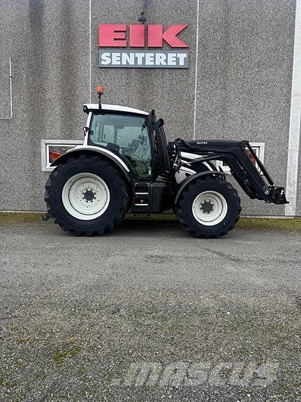 Valtra N174D Трактори