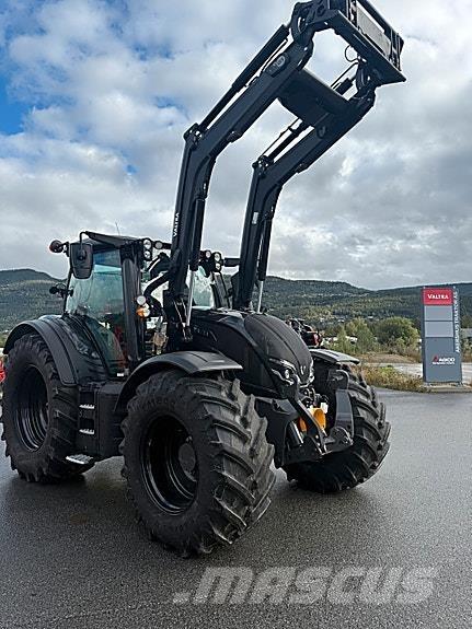 Valtra N175 Трактори