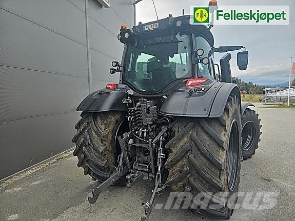 Valtra N175 Трактори