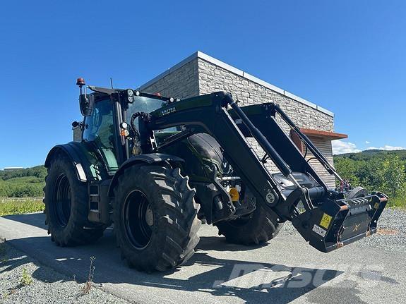 Valtra N175D Трактори