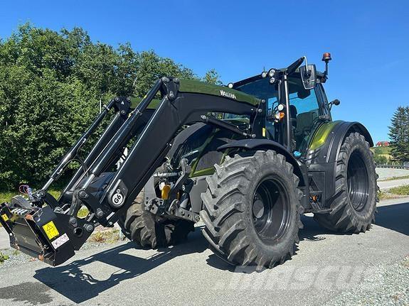 Valtra N175D Трактори