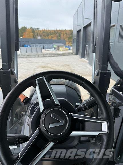 Valtra N175D Трактори