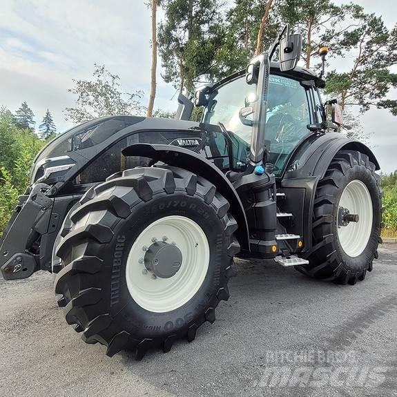 Valtra Q305 Трактори
