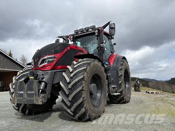 Valtra Q305 Трактори