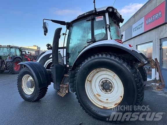 Valtra T174 Versu Трактори