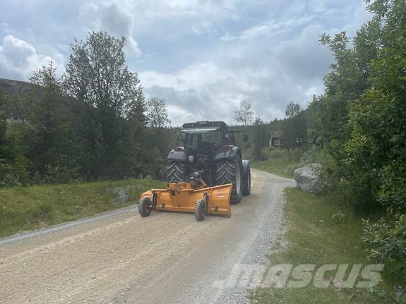 Valtra T203 Трактори