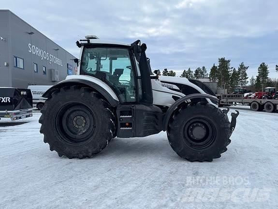 Valtra T234 Трактори
