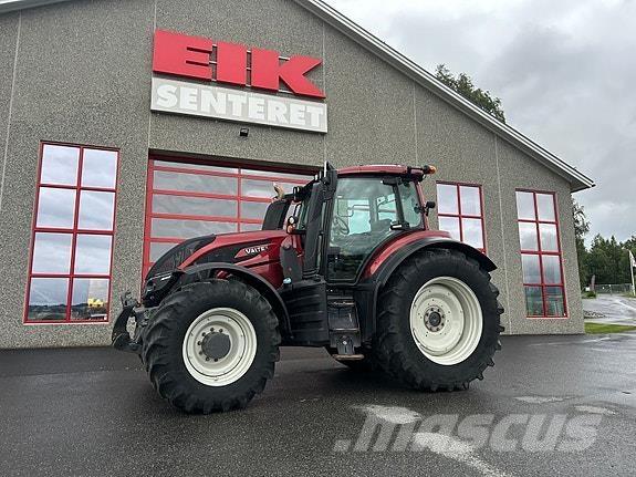 Valtra T234 Трактори