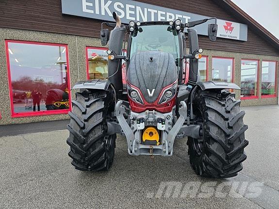 Valtra T234 Direct Трактори