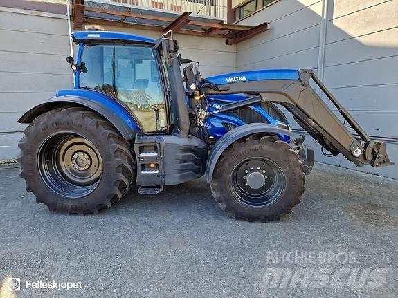 Valtra T235 Трактори