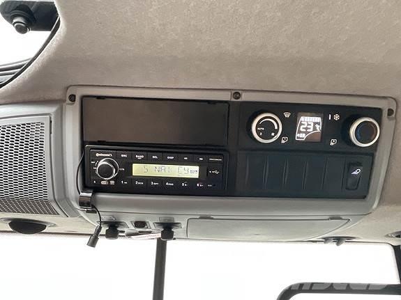 Valtra T235D Трактори