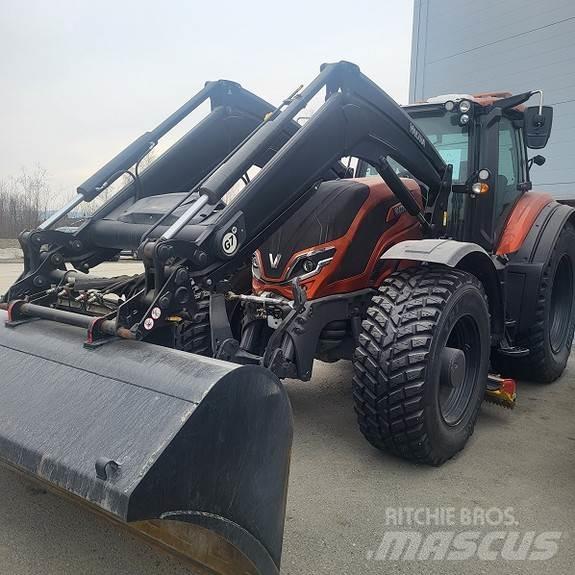 Valtra T255 Трактори