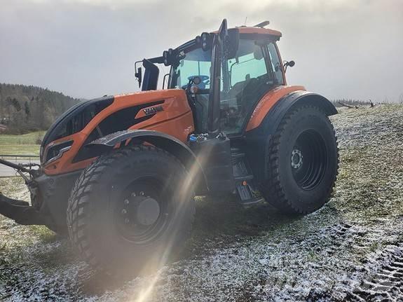 Valtra T255 Трактори