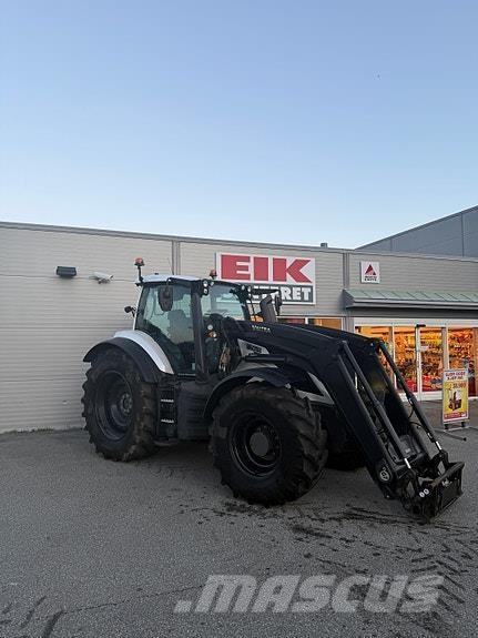 Valtra T255V Трактори