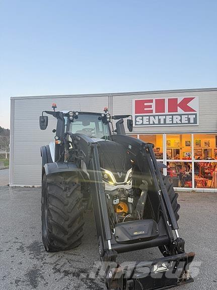 Valtra T255V Трактори