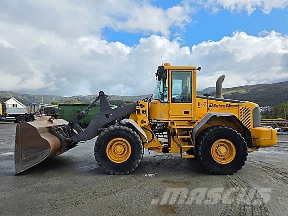 Volvo L90E Колесни товарачи