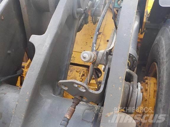 Volvo L90G Колесни товарачи