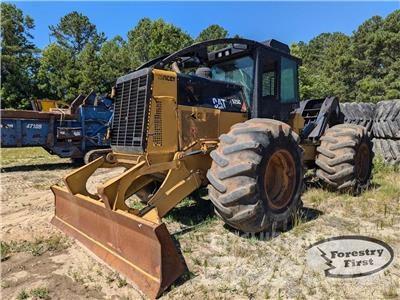 CAT 525C Скидери
