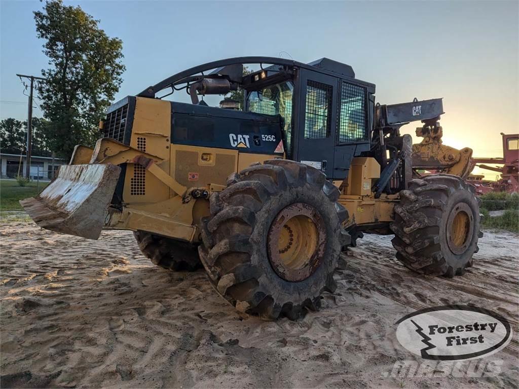CAT 525C Скидери
