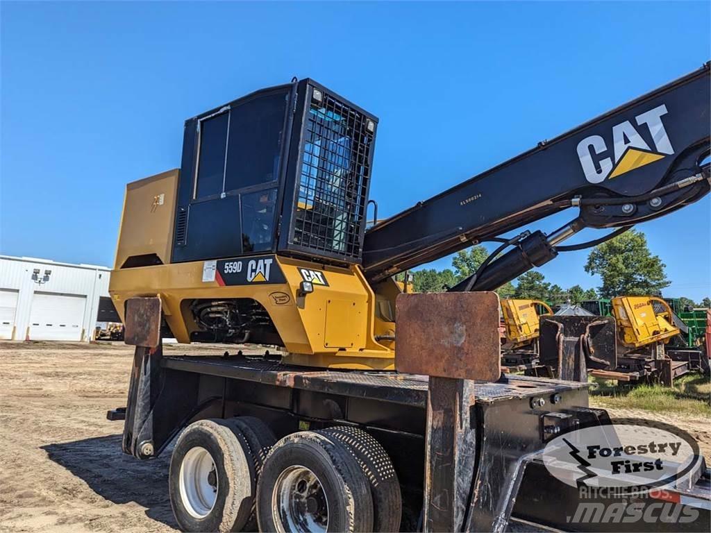 CAT 559D Товарачи с наклонена стрела
