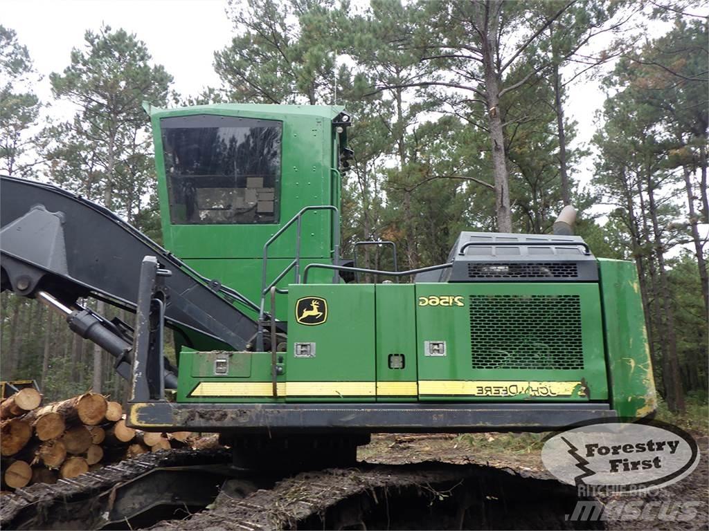 John Deere 2156G Товарачи с наклонена стрела
