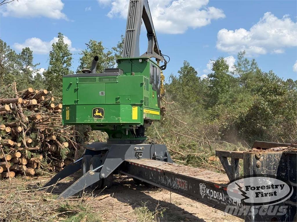 John Deere 437E Товарачи с наклонена стрела
