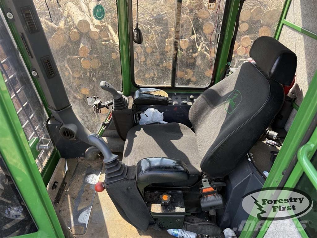 John Deere 437E Товарачи с наклонена стрела
