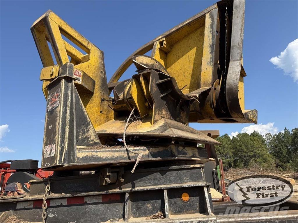 John Deere 437E Товарачи с наклонена стрела
