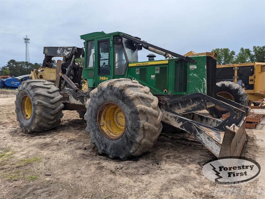 John Deere 748H Скидери
