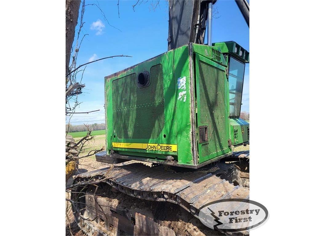 John Deere 753J Секачи

