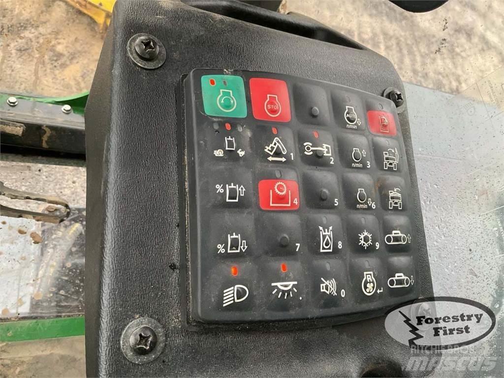John Deere 859M Секачи
