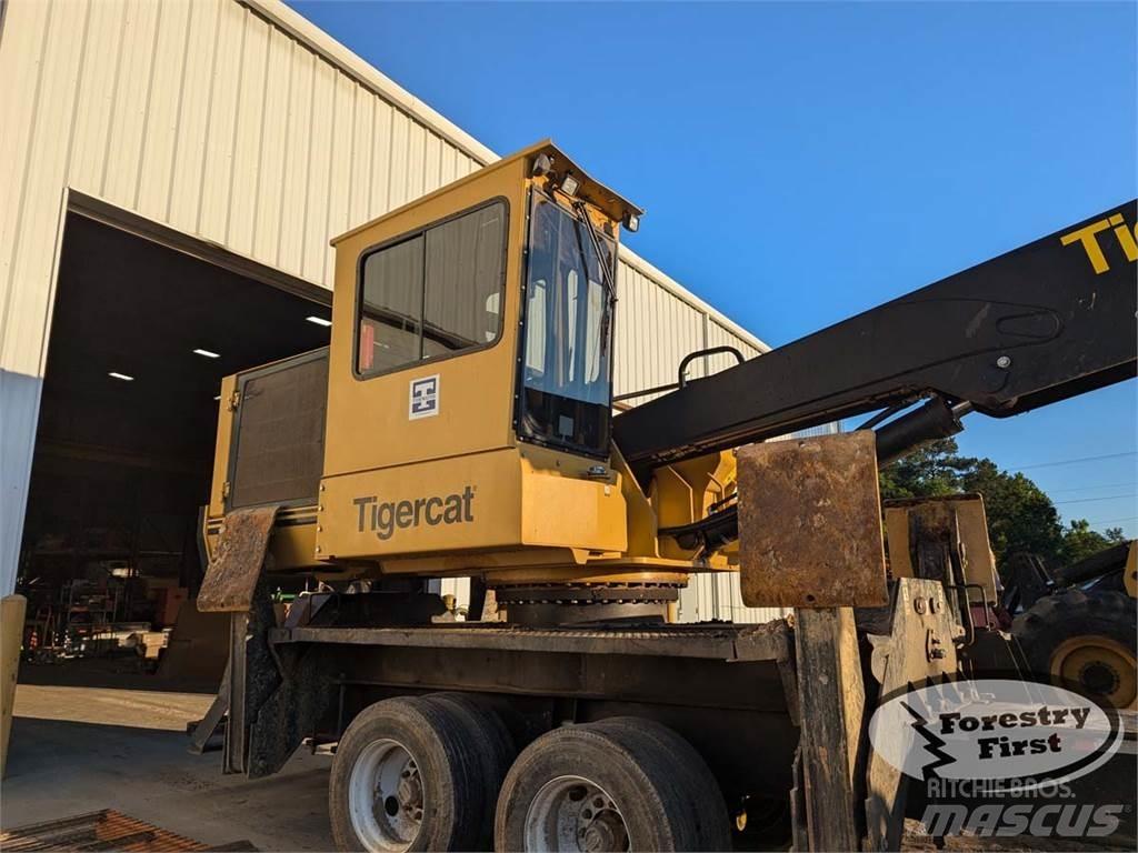 Tigercat 234B Товарачи с наклонена стрела
