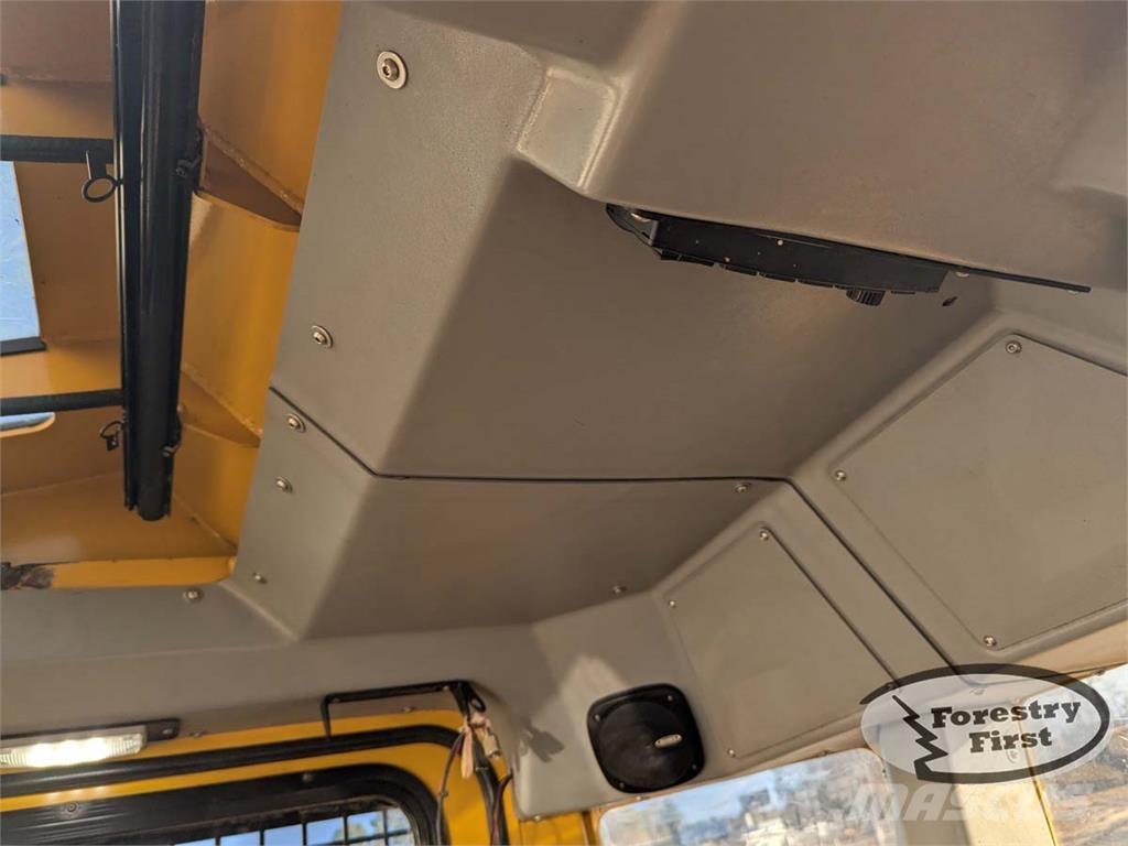 Tigercat 724G Секачи
