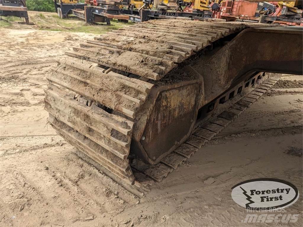 Tigercat 860S Товарачи с наклонена стрела
