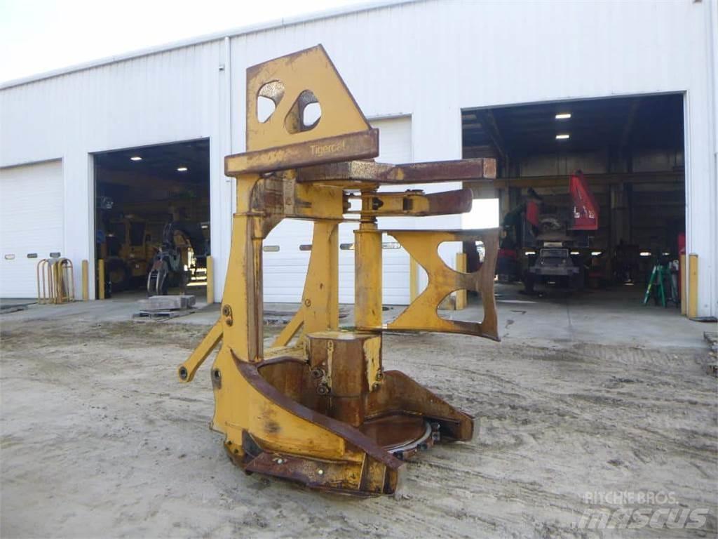 Tigercat DW5603 Други компоненти