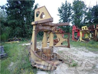 Tigercat DW5603 Други компоненти