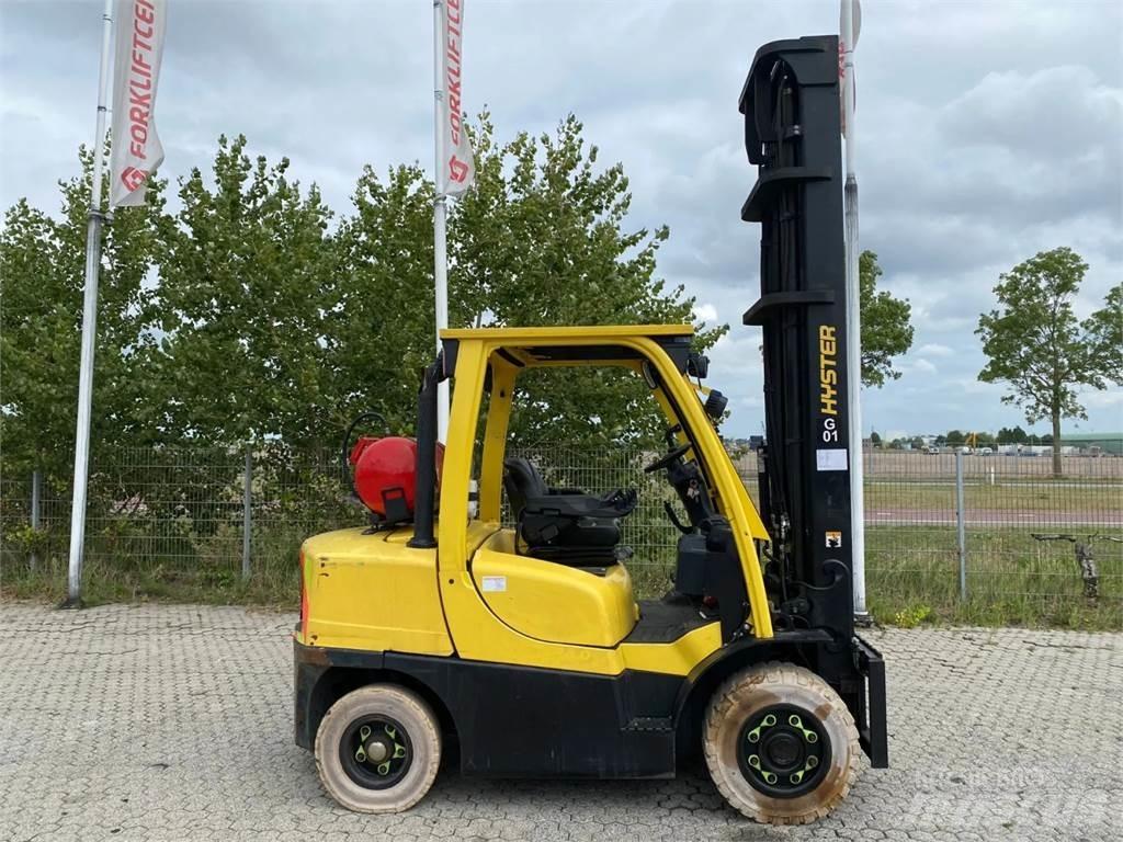 Hyster H4.0FT Камиони с АГУ