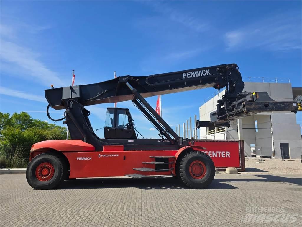 Linde C4230TL Кари повдигачи на контейнери