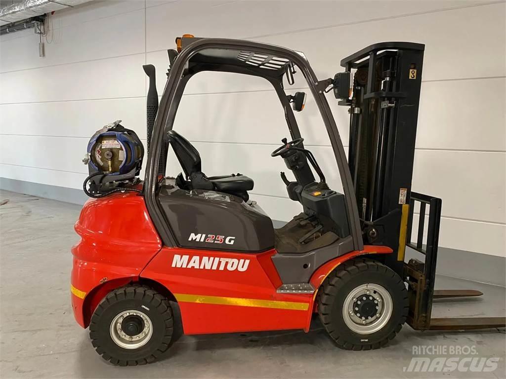 Manitou MI25G Камиони с АГУ
