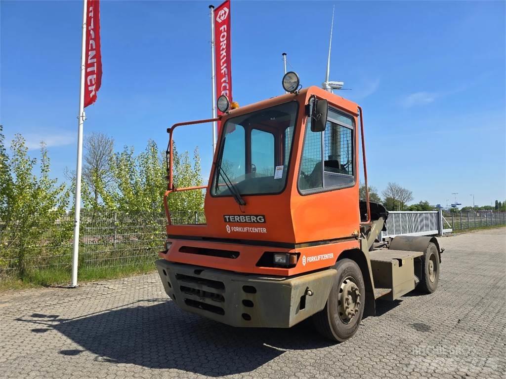 Terberg YT182 Терминални трактори