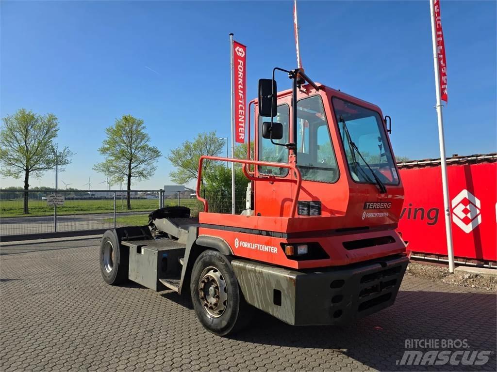 Terberg YT182 Терминални трактори