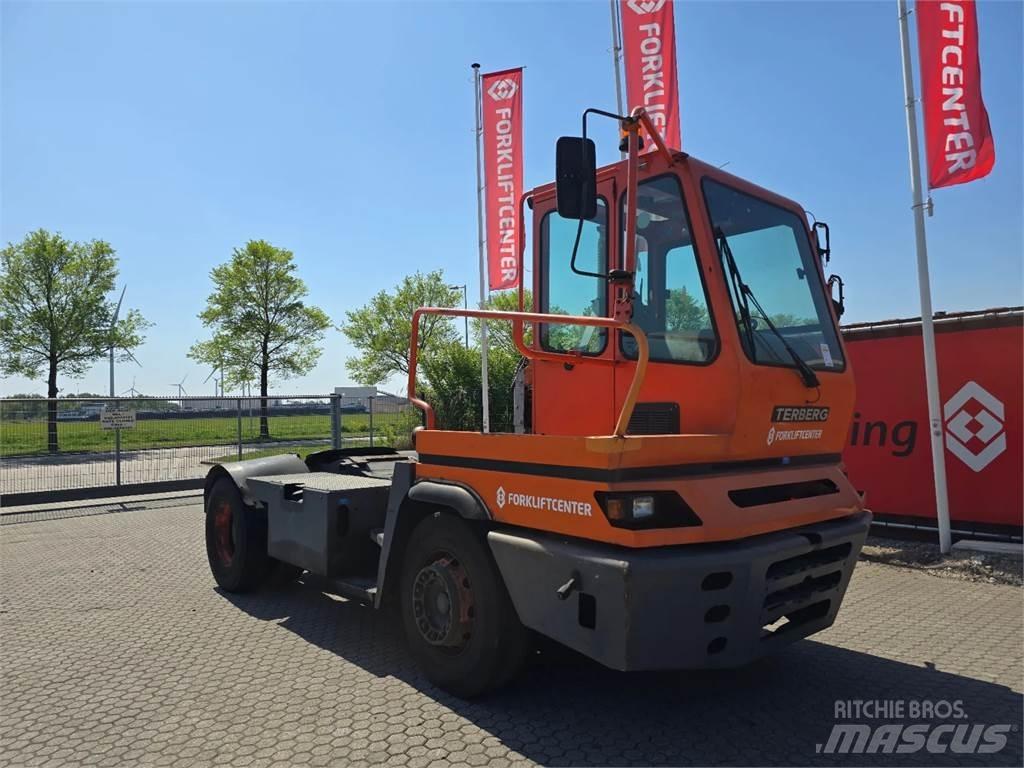 Terberg YT182 Терминални трактори