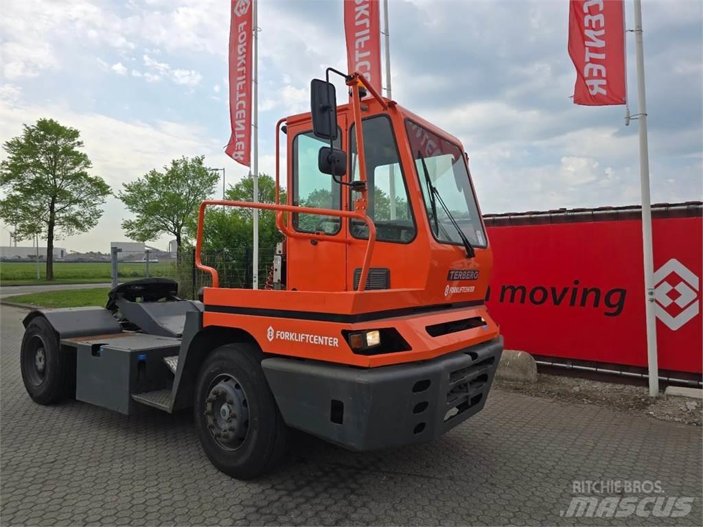 Terberg YT182 Терминални трактори