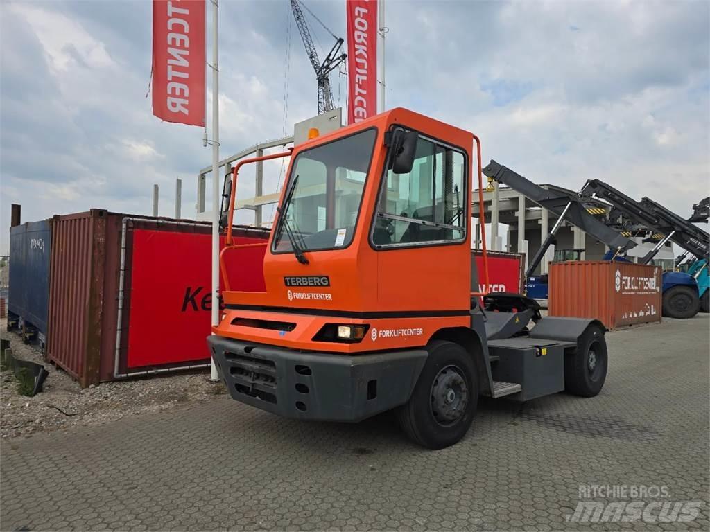 Terberg YT182 Терминални трактори