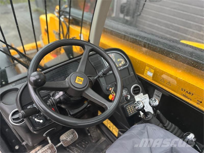 JCB 535-95 Телескопични товарачи