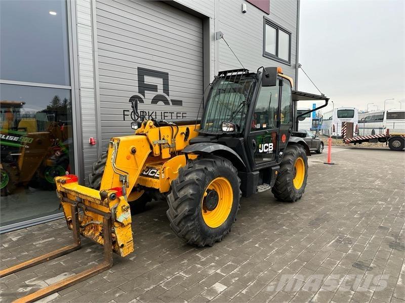 JCB 535-95 Телескопични товарачи