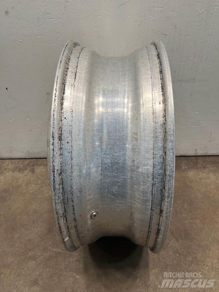 Alcoa  Гуми