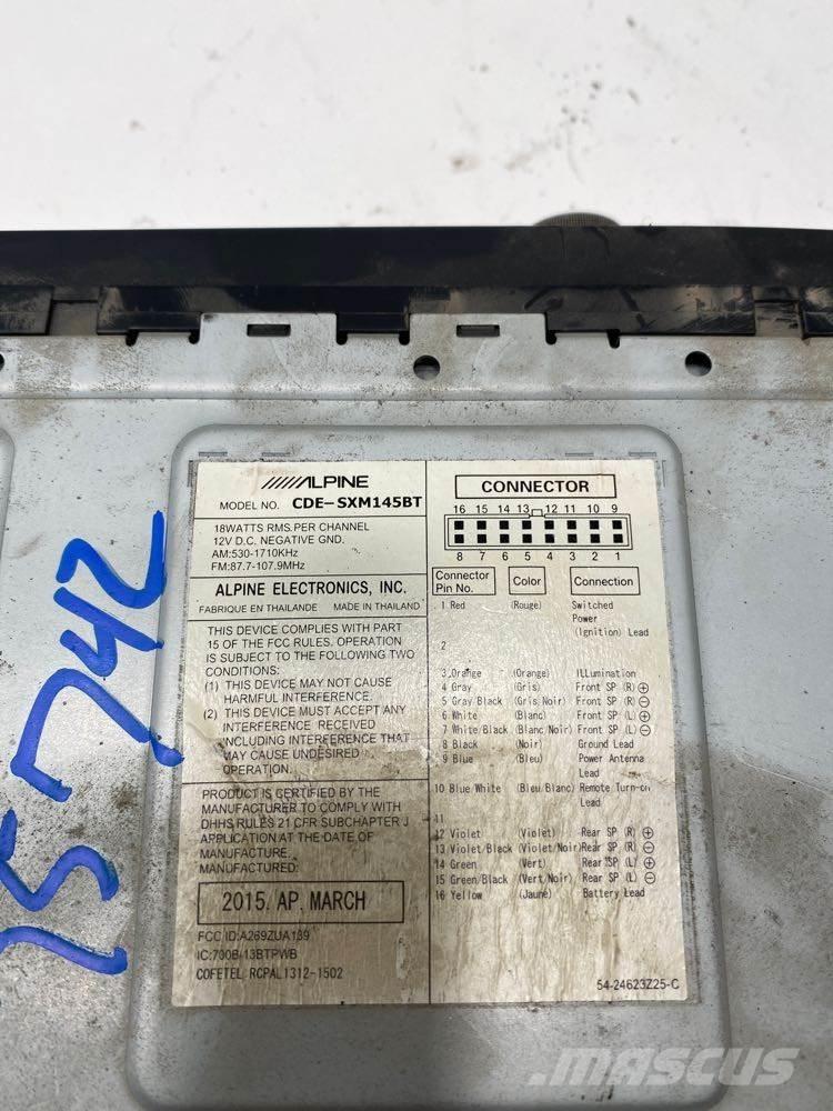  Alpine Електроники