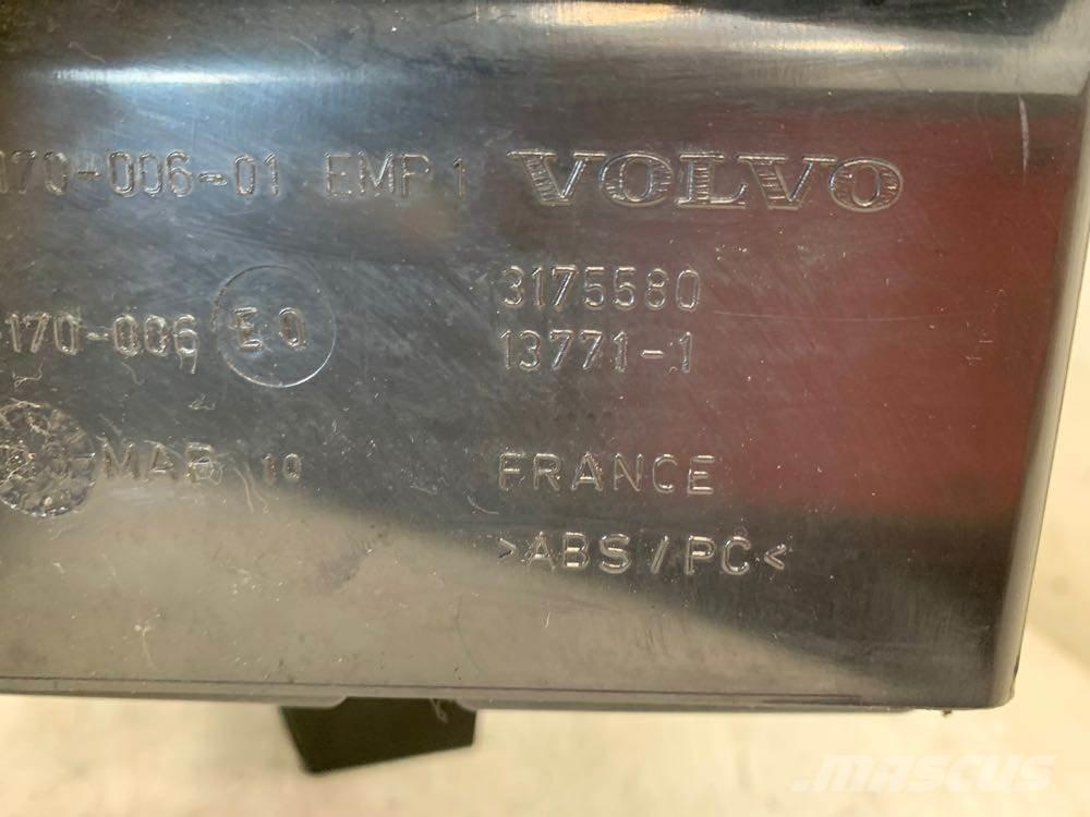 Volvo VNL Електроники